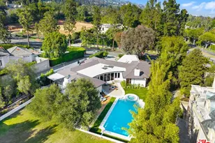 909 N Alpine Dr, Beverly Hills, CA 90210 - Photo 1
