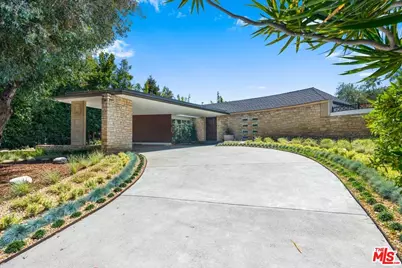 909 N Alpine Dr, Beverly Hills, CA 90210 - Photo 25