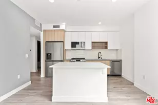 11013 Hartsook St, North Hollywood, CA 91601 - Photo 3