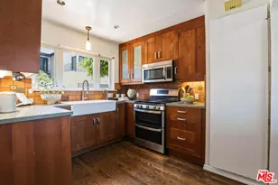 2525 Ivanhoe Dr, Los Angeles, CA 90039 - Photo 13
