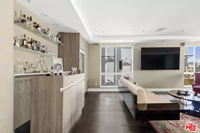 450 N Palm Dr #507, Beverly Hills, CA 90210 - Photo 19