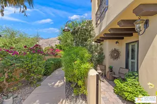 1015 S Villorrio Dr, Palm Springs, CA 92262 - Photo 13