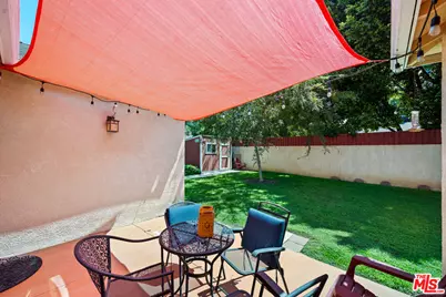 8908 Amigo Ave, Northridge, CA 91324 - Photo 9