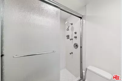 540 Kelton Ave #402, Los Angeles, CA 90024 - Photo 27