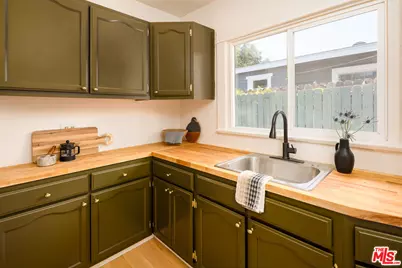 814 N Madison Ave, Pasadena, CA 91104 - Photo 19