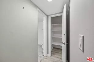 2700 Cahuenga Blvd, Los Angeles, CA 90068 - Photo 11