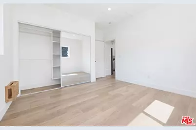 6266 Etiwanda Ave #18254, Los Angeles, CA 91335 - Photo 9