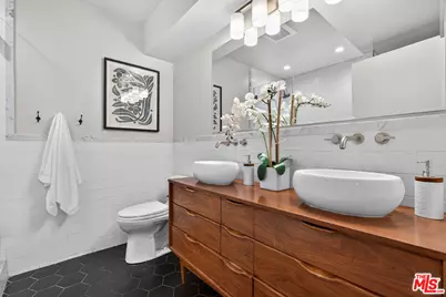 4563 Finley Ave #3, Los Angeles, CA 90027 - Photo 41