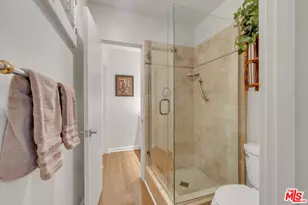 6710 S Holt Ave, Los Angeles, CA 90056 - Photo 19