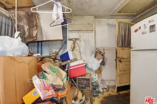 1247 W 49th St, Los Angeles, CA 90037 - Photo 21