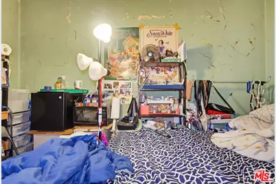 1247 W 49th St, Los Angeles, CA 90037 - Photo 29