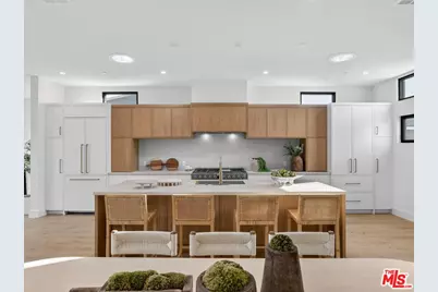 8404 Gonzaga Ave, Los Angeles, CA 90045 - Photo 5