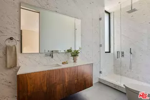 120 N Glenroy Ave, Los Angeles, CA 90049 - Photo 17