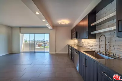 1131 Alta Loma Rd #207, West Hollywood, CA 90069 - Photo 1