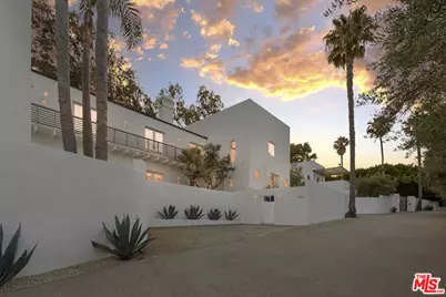 27405 Pacific Coast Hwy, Malibu, CA 90265 - Photo 3