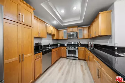 1128 S Serrano Ave #104, Los Angeles, CA 90006 - Photo 13