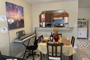 536 W 42nd St, Los Angeles, CA 90037 - Photo 15