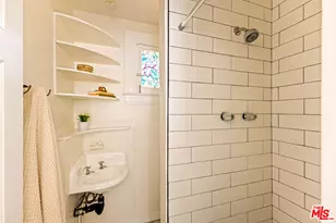125 Roselawn Pl, Los Angeles, CA 90042 - Photo 43