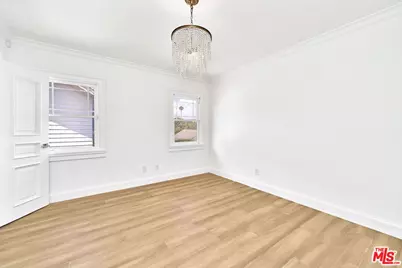 860 S Norton Ave, Los Angeles, CA 90005 - Photo 51