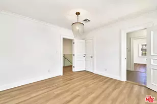 860 S Norton Ave, Los Angeles, CA 90005 - Photo 43