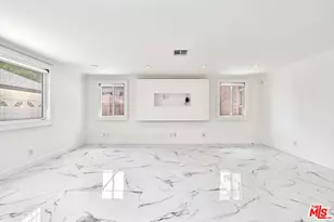 860 S Norton Ave, Los Angeles, CA 90005 - Photo 27