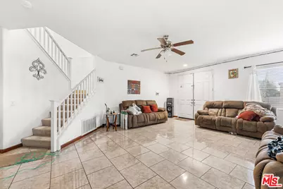 43525 Rucker St, Lancaster, CA 93535 - Photo 3