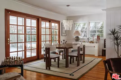 22370 Macfarlane Dr, Woodland Hills, CA 91364 - Photo 7