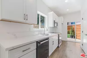 20151 Strathern St, Winnetka, CA 91306 - Photo 43