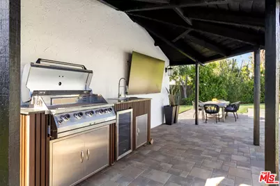 22935 Sylvan St, Woodland Hills, CA 91367 - Photo 41