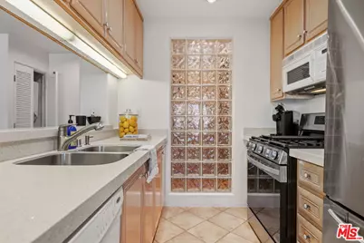 462 Por La Mar Cir, Santa Barbara, CA 93103 - Photo 11