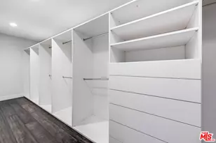 11411 Decente Ct, Studio City, CA 91604 - Photo 9