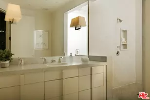 301 Trousdale Pl, Beverly Hills, CA 90210 - Photo 13