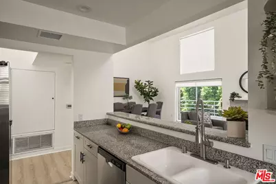 1617 S Beverly Glen Blvd #404, Los Angeles, CA 90024 - Photo 13