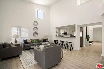 1617 S Beverly Glen Blvd #404, Los Angeles, CA 90024 - Photo 9