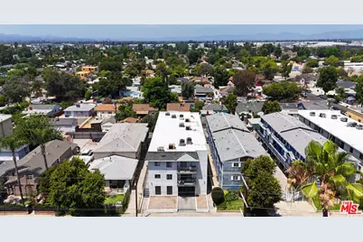 7437 Haskell Ave, Van Nuys, CA 91406 - Photo 13