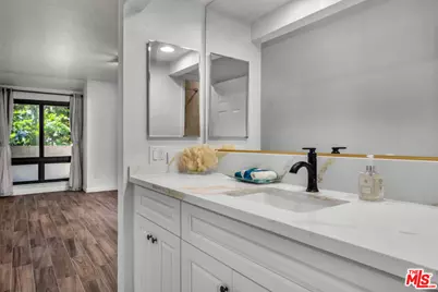 8600 Tuscany Ave #202, Playa del Rey, CA 90293 - Photo 29