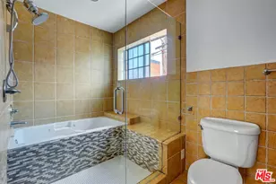 456 1/2 Smithwood Dr, Beverly Hills, CA 90212 - Photo 17