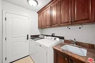 5419 Tampa Ave, Tarzana, CA 91356 - Photo 31
