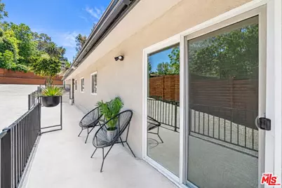 829 El Paso Dr, Los Angeles, CA 90042 - Photo 25