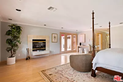 2103 N Hobart Blvd, Los Angeles, CA 90027 - Photo 49