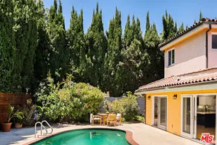 2103 N Hobart Blvd, Los Angeles, CA 90027 - Photo 25