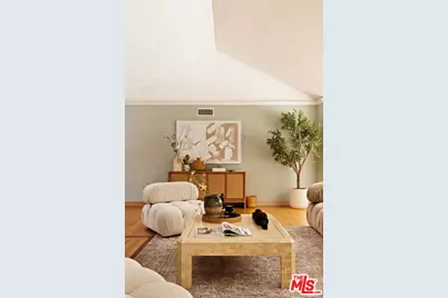 2103 N Hobart Blvd, Los Angeles, CA 90027 - Photo 13