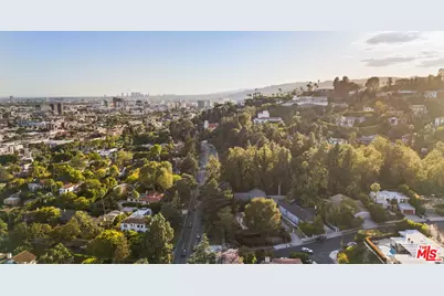 2103 N Hobart Blvd, Los Angeles, CA 90027 - Photo 63