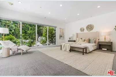 816 N Kenter Ave, Los Angeles, CA 90049 - Photo 21