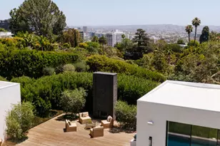 1307 N Doheny Dr, Los Angeles, CA 90069 - Photo 3
