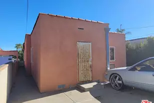 9149 S Halldale Ave, Los Angeles, CA 90047 - Photo 29