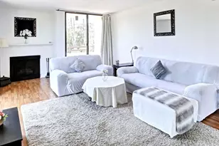 911 N Kings Rd, West Hollywood, CA 90069 - Photo 3