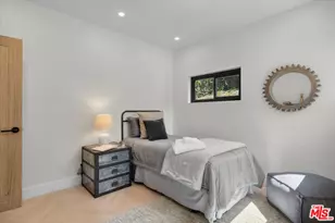4847 Brewster Dr, Tarzana, CA 91356 - Photo 45