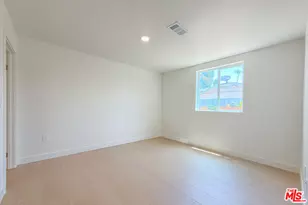 732 E 52nd St, Los Angeles, CA 90011 - Photo 15