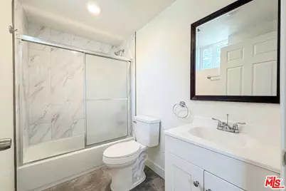 732 E 52nd St, Los Angeles, CA 90011 - Photo 7